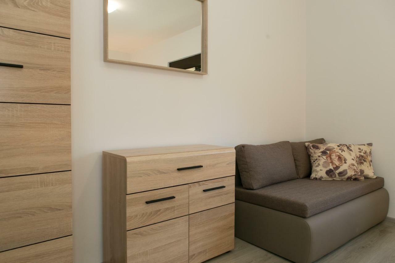 Apartman Lori Otočac Eksteriør bilde